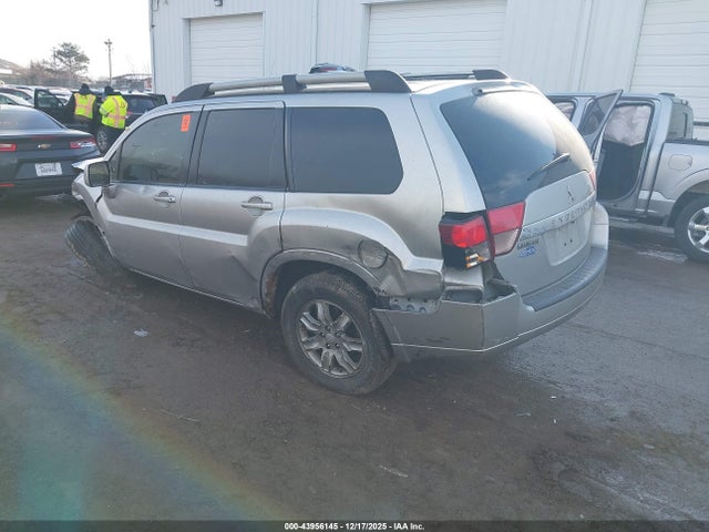 2011 MITSUBISHI ENDEAVOR 4A4JN2AS4BE032496 Photo 2