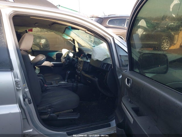 2011 MITSUBISHI ENDEAVOR 4A4JN2AS4BE032496 Photo 4