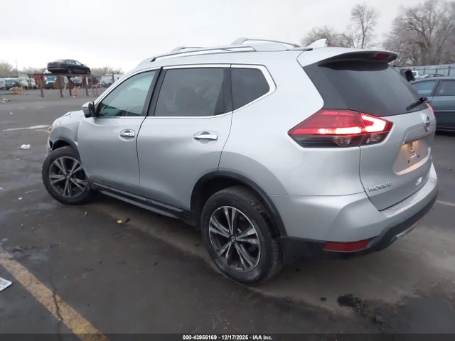 Nissan Rogue Sl 2017 5N1AT2MV3HC787643 Image 3