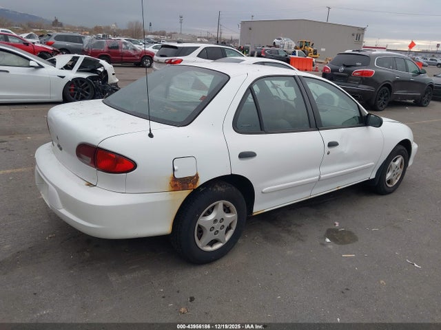 2000 CHEVROLET CAVALIER 1G1JC524XY7199000 Photo 3