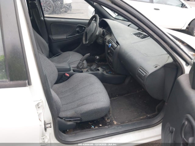 2000 CHEVROLET CAVALIER 1G1JC524XY7199000 Photo 4