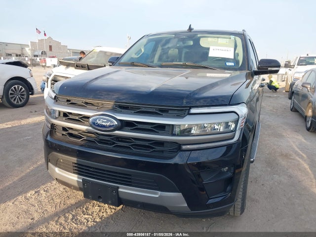 1FMJU1H83PEA63742 Ford Expedition Xlt