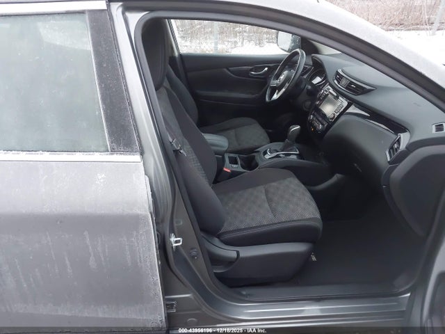 Продаж на аукціоні авто 2017 Nissan Rogue Sport Sv, vin: JN1BJ1CRXHW125587, номер лоту: 43956196