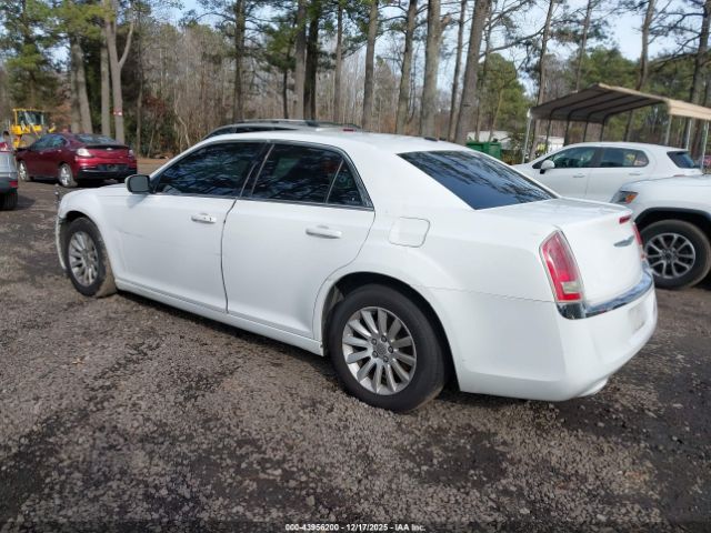 2013 CHRYSLER 300 2C3CCAAG1DH504231 Photo 2