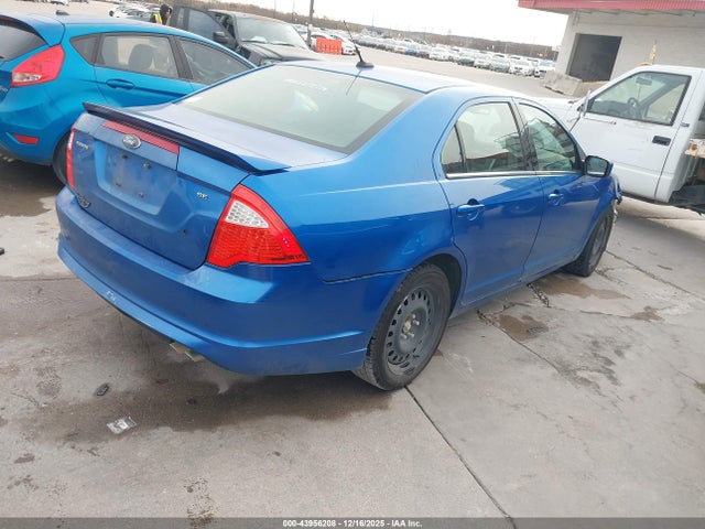 43956208 :رقم المزاد ، 3FAHP0HAXBR107206 vin ، 2011 Ford Fusion Se مزاد بيع