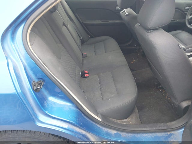 43956208 :رقم المزاد ، 3FAHP0HAXBR107206 vin ، 2011 Ford Fusion Se مزاد بيع