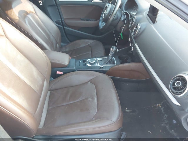 2015 AUDI A3 WAUACGFF8F1128695 Photo 4