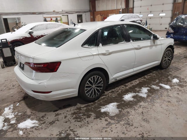 2021 VOLKSWAGEN JETTA 3VWC57BU0MM072517 Photo 3
