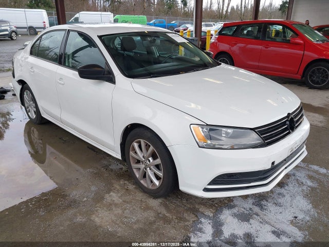 Продажа на аукционе авто 2015 Volkswagen Jetta 2.0l S, vin: 3VW2K7AJ6FM241065, номер лота: 43956281
