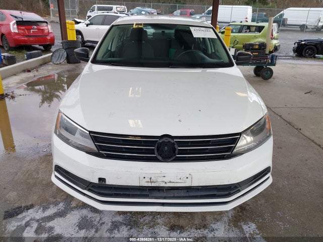 Aukcja sprzedaży 2015 Volkswagen Jetta 2.0l S, vin: 3VW2K7AJ6FM241065, numer aukcji: 43956281