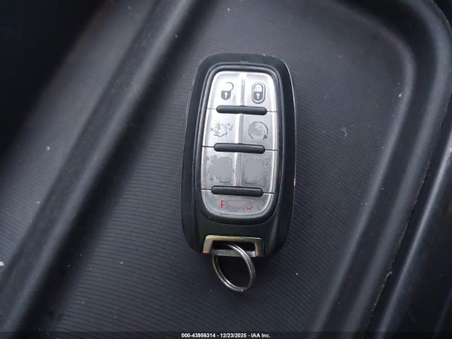 2C4RC1L74JR230113 Chrysler Pacifica Hybrid Touring L