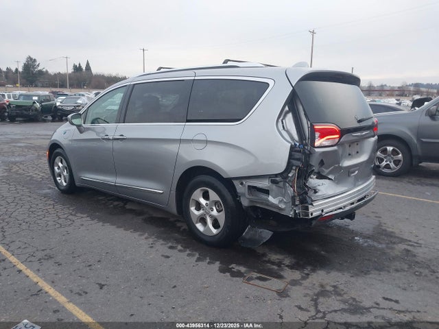 2C4RC1L74JR230113 Chrysler Pacifica Hybrid Touring L