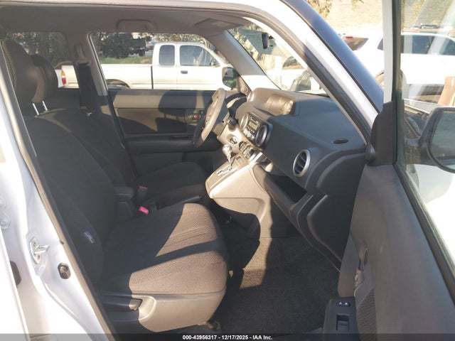 2009 SCION XB JTLKE50E291088435 Photo 4