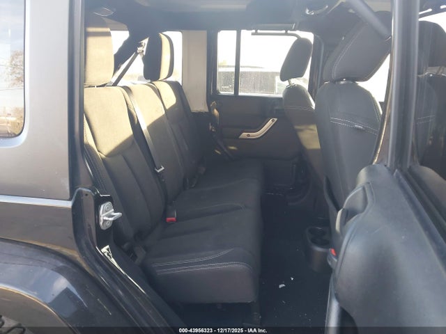 1C4HJWEG7JL873463 Jeep Wrangler Jk Unlimited Sahara