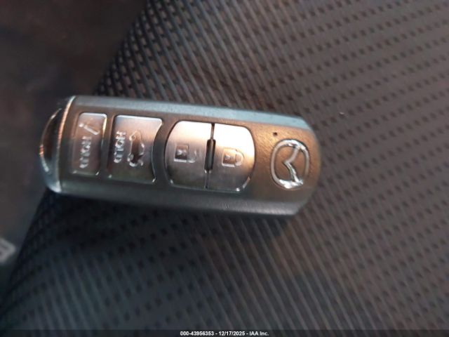 2018 MAZDA MAZDA3 3MZBN1U7XJM229918 Photo 10