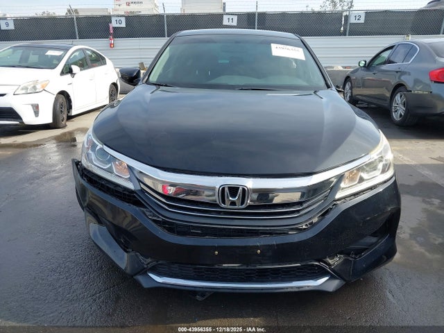 1HGCR2F30HA135826 Honda ACCORD LX