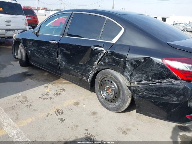 1HGCR2F30HA135826 Honda ACCORD LX