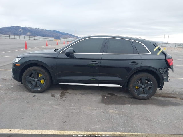 WA1BNAFY9J2092254 Audi Q5 2.0t Premium/2.0t Tech Premium