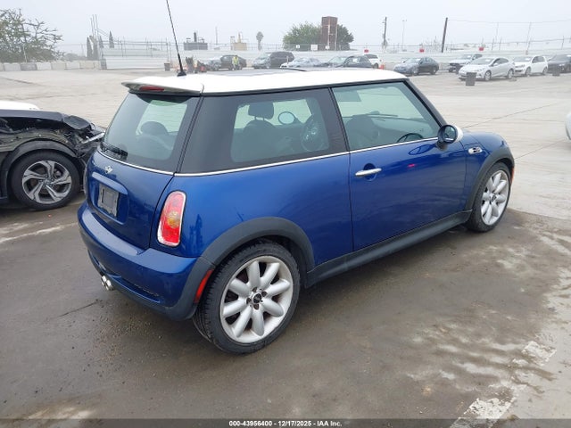 2004 MINI COOPER S WMWRE33434TD79380 Photo 3