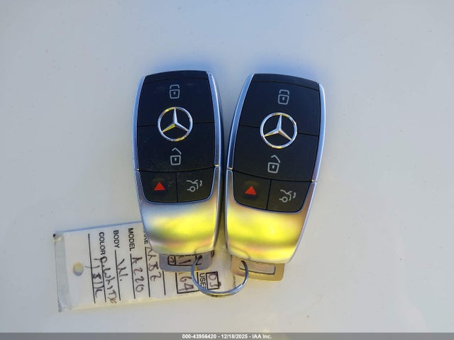W1K3G4EB9NJ341964 Mercedes-Benz A 220