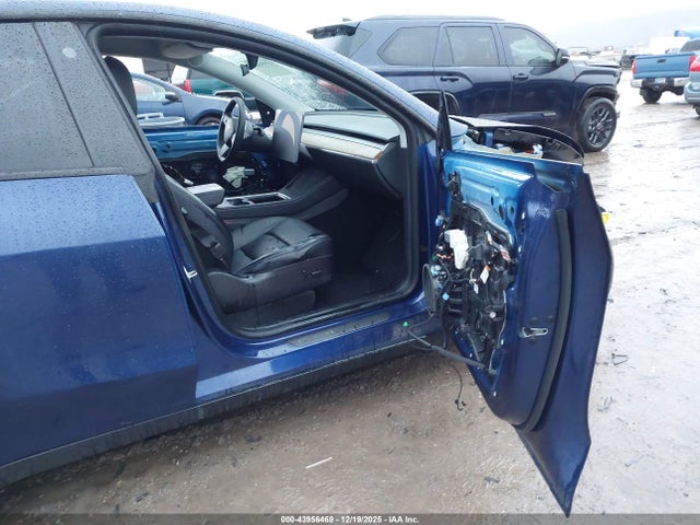 2022 TESLA MODEL Y 7SAYGDEE3NF362863 Photo 4