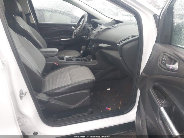 1FMCU0GD0HUD77387 Ford ESCAPE SE