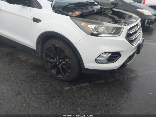 1FMCU0GD0HUD77387 Ford ESCAPE SE