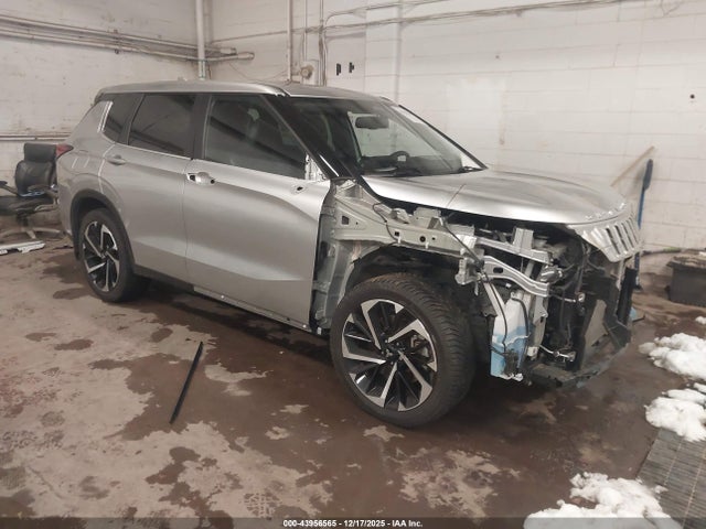 2022 MITSUBISHI OUTLANDER JA4J4UA80NZ020864 Photo 0