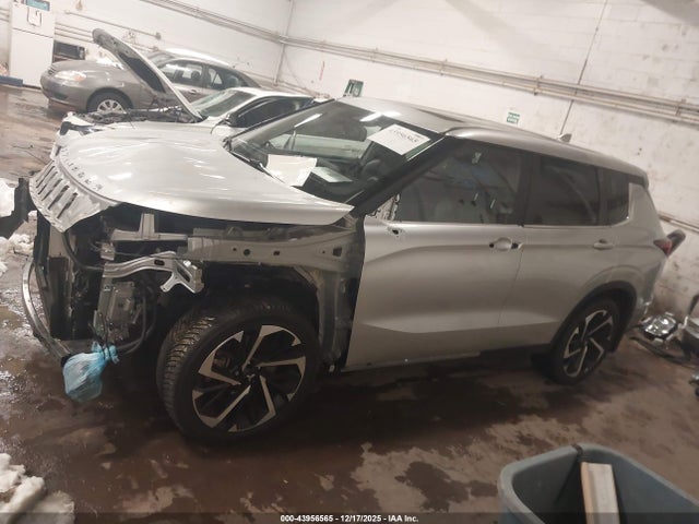 Продаж на аукціоні авто 2022 Mitsubishi Outlander Black Edition S-awc/se 2.5 S-awc/se Launch Edition S-awc, vin: JA4J4UA80NZ020864, номер лоту: 43956565