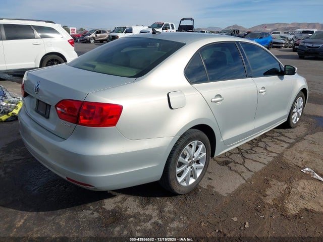 2012 Volkswagen Jetta 2.5l Se მანქანა იყიდება აუქციონზე, vin: 3VWDP7AJ2CM321971, აუქციონის ნომერი: 43956582