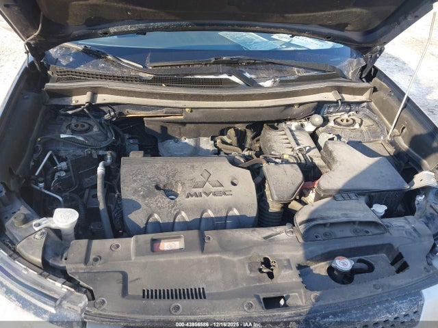 Продаж на аукціоні авто 2020 Mitsubishi Outlander Se 2.4 S-awc, vin: JA4AZ3A36LZ045751, номер лоту: 43956586