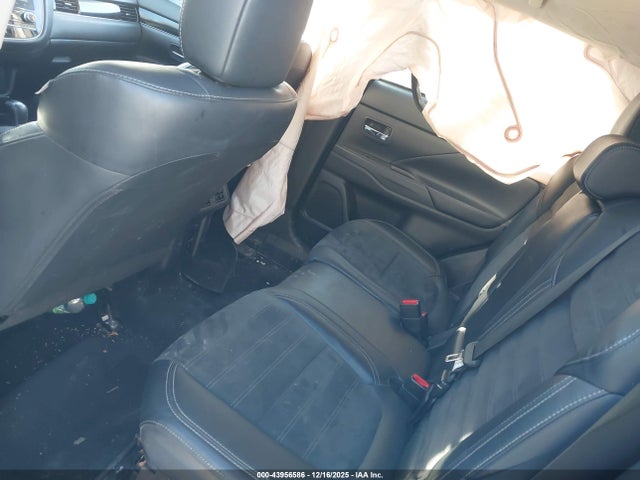 Продаж на аукціоні авто 2020 Mitsubishi Outlander Se 2.4 S-awc, vin: JA4AZ3A36LZ045751, номер лоту: 43956586