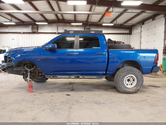 43956590 :رقم المزاد ، 1C6RR7MT0GS137858 vin ، 2016 Ram 1500 Sport مزاد بيع
