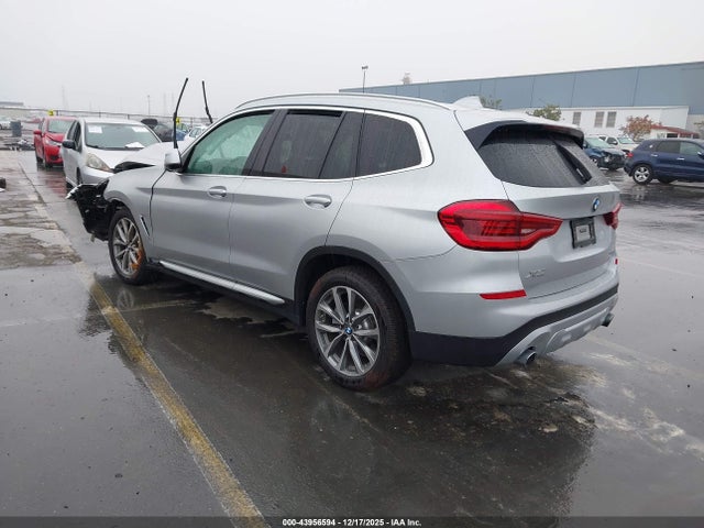2019 BMW X3 5UXTR9C55KLR06031 Photo 2