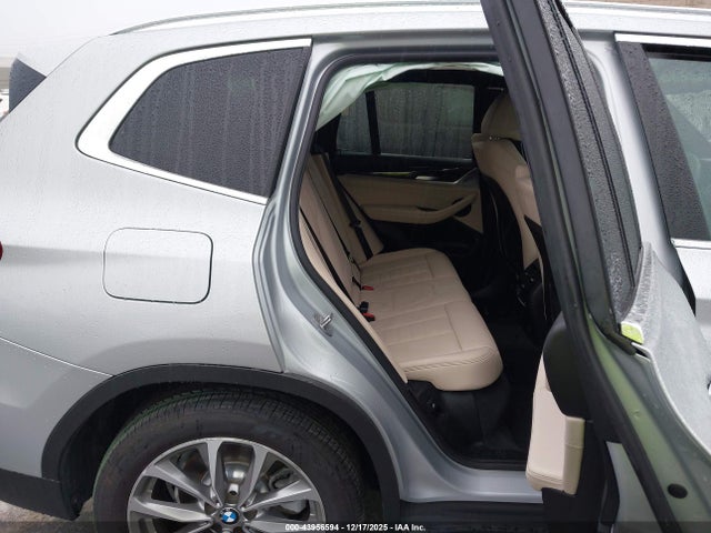 2019 BMW X3 5UXTR9C55KLR06031 Photo 7