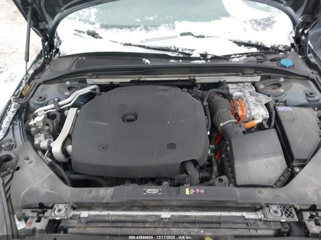 2021 VOLVO S60 RECHARGE PLUG-IN HYBRID 7JRBR0FL8MG126735 Photo 9