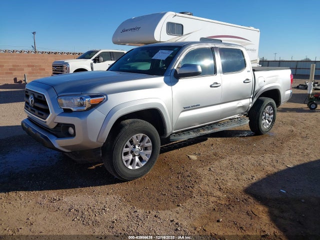 5TFAZ5CN7HX052775 Toyota Tacoma Sr5 V6