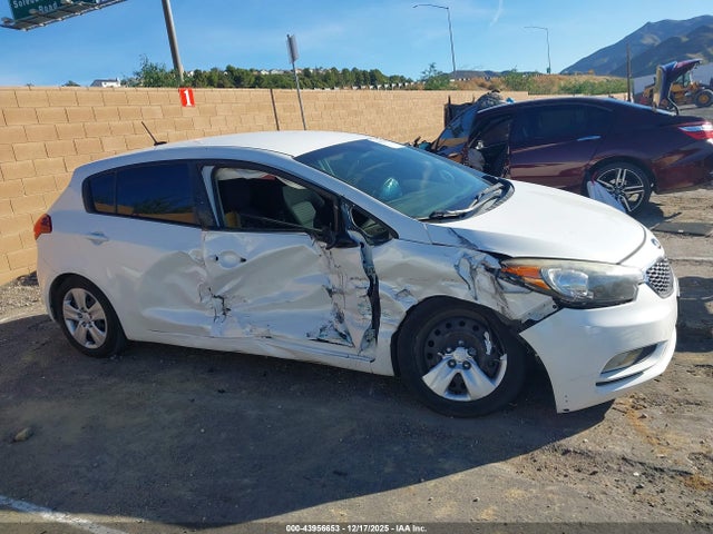 KNAFK5A8XG5602565 KIA FORTE LX