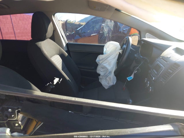 KNAFK5A8XG5602565 KIA FORTE LX