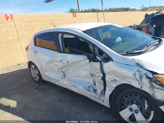 KNAFK5A8XG5602565 KIA FORTE LX