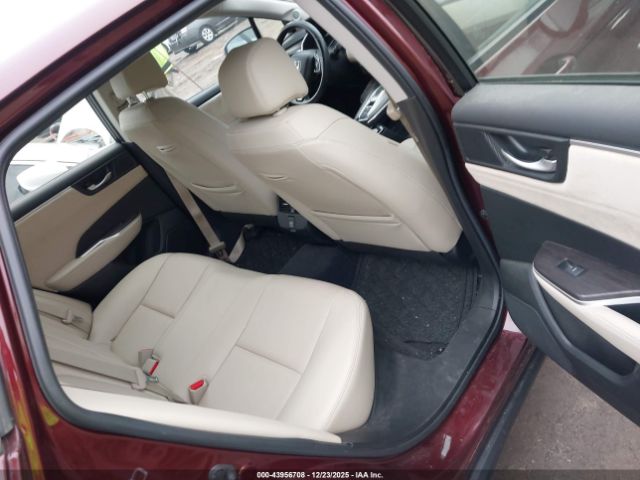 2018 HONDA CLARITY PLUG-IN HYBRID JHMZC5F32JC017653 Photo 7