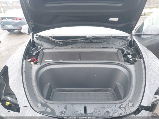 2024 TESLA MODEL Y 7SAYGDEE6RF044581 Photo 9