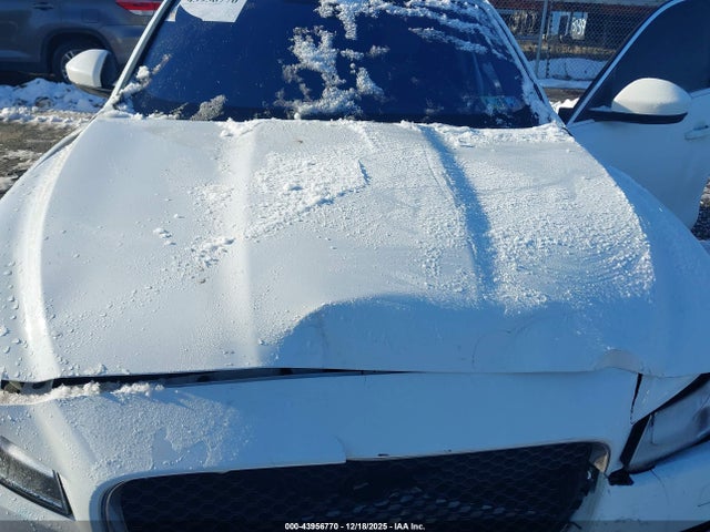 2017 JAGUAR F-PACE SADCK2BV2HA890328 Photo 9