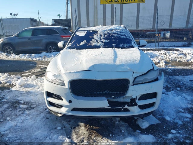 Jaguar F-pace 35t Prestige 2017 SADCK2BV2HA890328 Image 12
