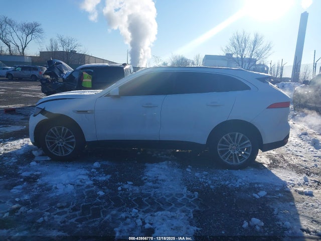 Jaguar F-pace 35t Prestige 2017 SADCK2BV2HA890328 Image 14
