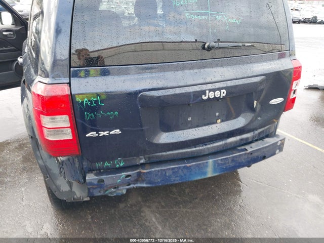 1C4NJRFB1FD135635 Jeep Patriot Latitude