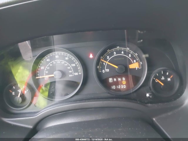 1C4NJRFB1FD135635 Jeep Patriot Latitude
