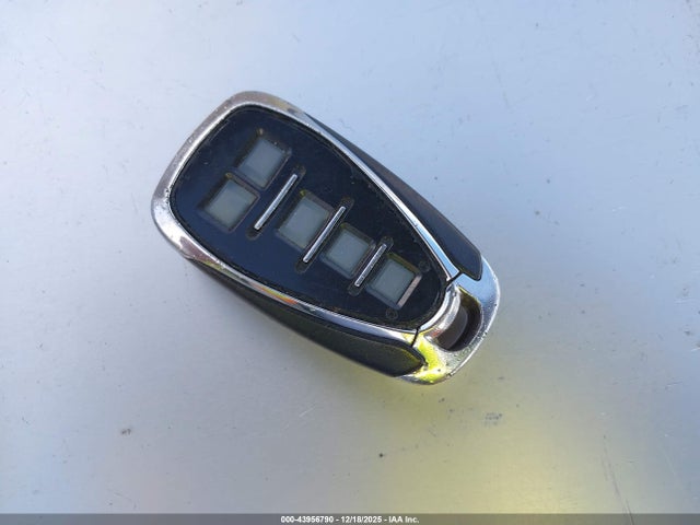1G1ZD5ST3LF034556 Chevrolet Malibu Fwd Lt
