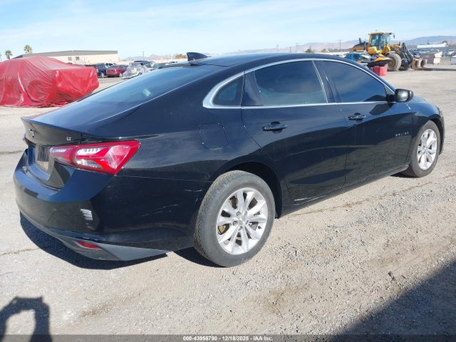 1G1ZD5ST3LF034556 Chevrolet Malibu Fwd Lt