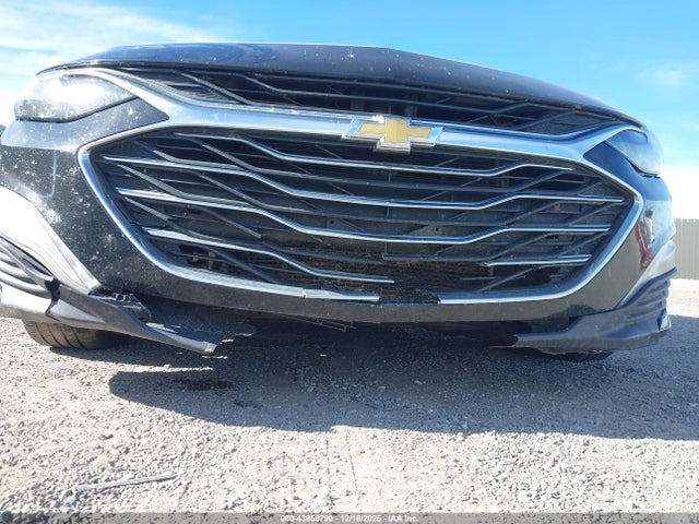 1G1ZD5ST3LF034556 Chevrolet Malibu Fwd Lt